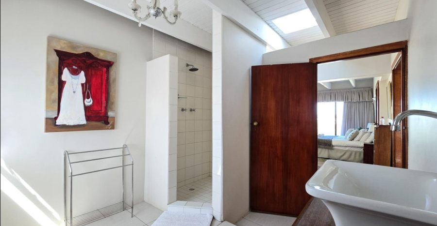 6 Bedroom Property for Sale in Blue Bend Eastern Cape